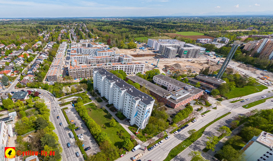 04.05.2023 - Luftbilder vom Alexisqaurtier und Pandion Verde in Neuperlach